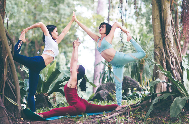 11 Amazing Health Benefits of Practicing Yoga Regularly